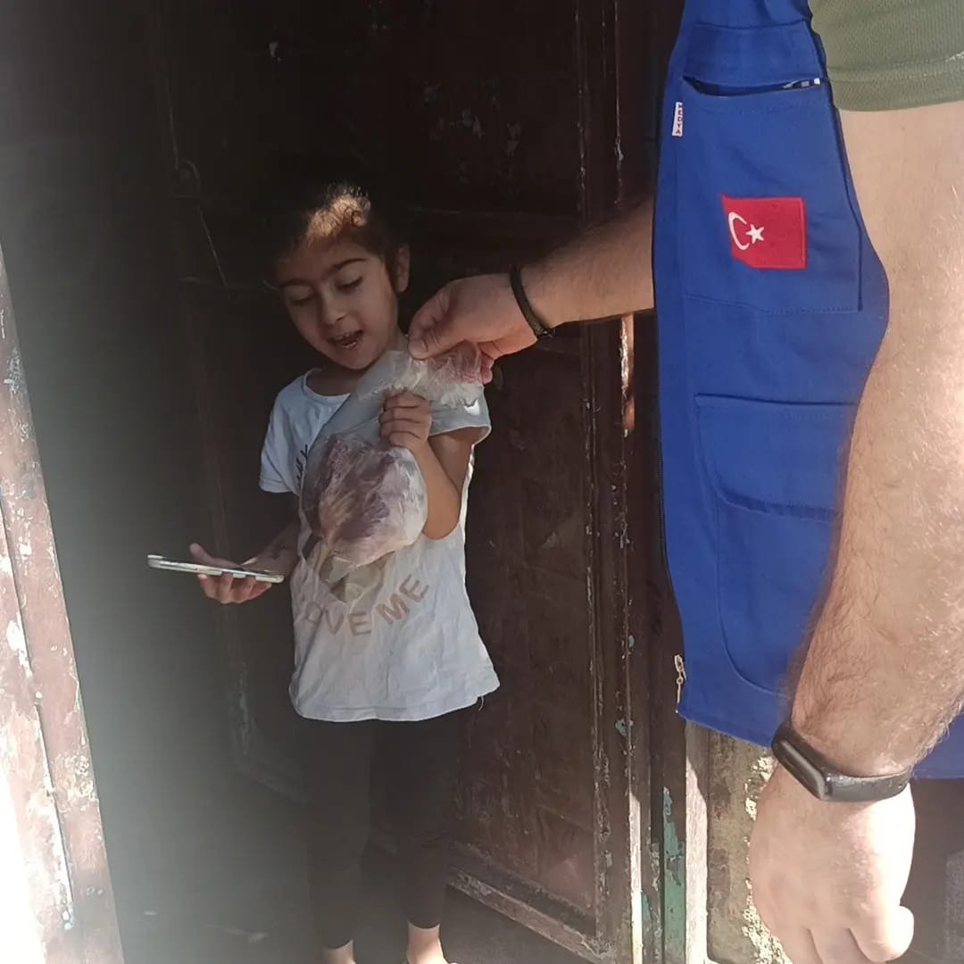 KURBAN ETİ DAĞITIMI
